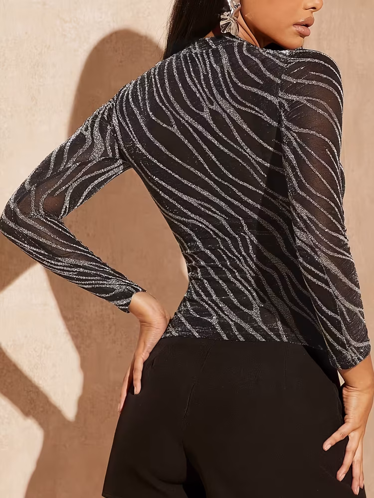 Stylish Blouse Women Fashion Mesh in Silvery Tones a chic, lightweight knit perfect for everyday wear, seasonal styling, and effortless elegance. Crafted from high‑quality, breathable material, this elevates any summer wardrobe and transitions seamlessly into office‑casual looks