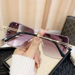 Rimless Square Glasses with a Starry