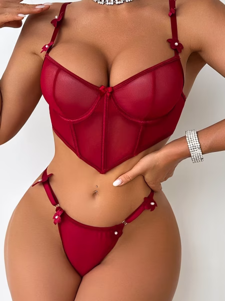 Sexy Lingerie Bra and Intimate Suspender Embellished Panties Set - Red, S